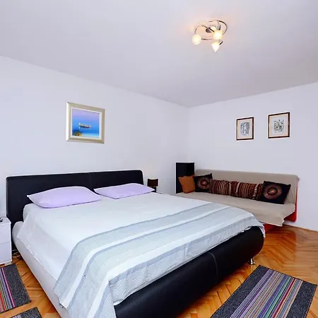 Diamar Apartment