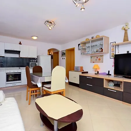 Diamar Apartment *